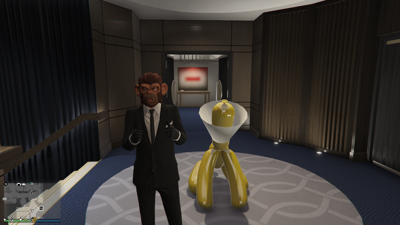 Illustration for article titled Finally, You Can Purchase The "Yellow Dog With Cone" Statue In GTA Online